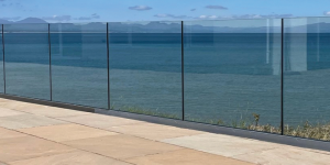 frameless glass balustrade