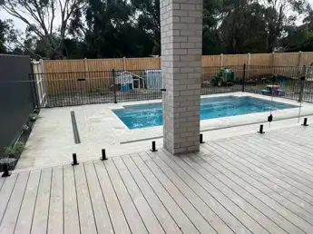 aluminium pool fencing.