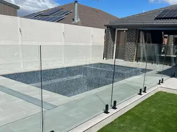 glass pool fence installation